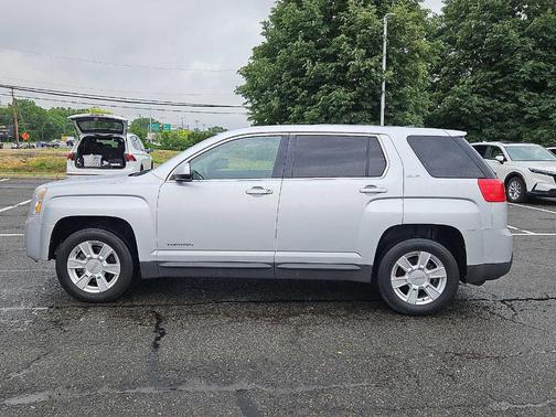 Quicksilver Metallic 2011 GMC Terrain SLE-1