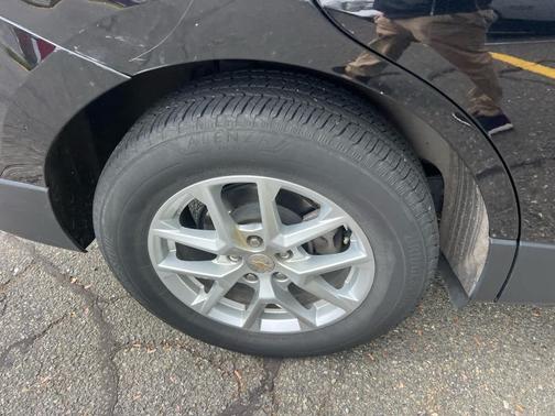 Mosaic Black Metallic 2024 Chevrolet Equinox LT