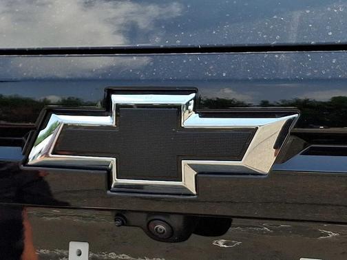 Mosaic Black Metallic 2026 Chevrolet Traverse RS