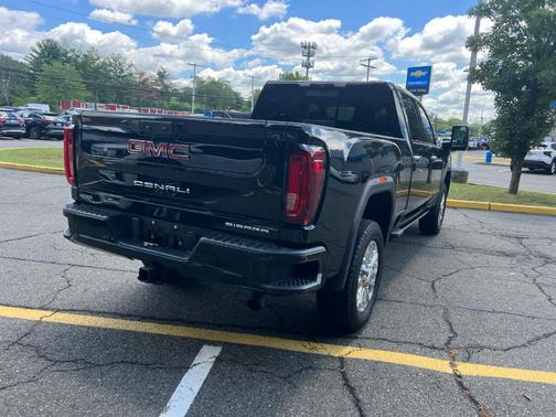 Onyx Black 2023 GMC Sierra 2500 Denali