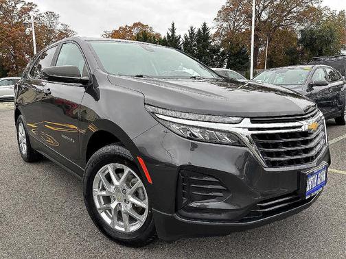 2022 Chevrolet Equinox LS
