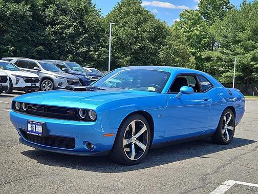 B5 Blue Pearlcoat 2016 Dodge Challenger R/T