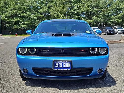 B5 Blue Pearlcoat 2016 Dodge Challenger R/T