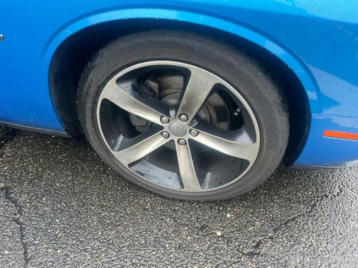 B5 Blue Pearlcoat 2016 Dodge Challenger R/T