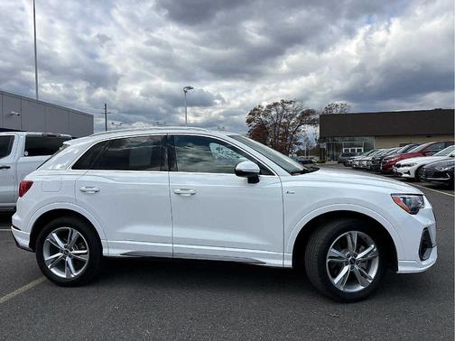 2021 Audi Q3 45 S line Premium