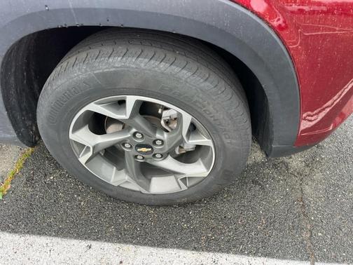 Crimson Metallic 2024 Chevrolet Trax LT