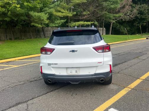 Summit White 2021 Chevrolet Trailblazer RS