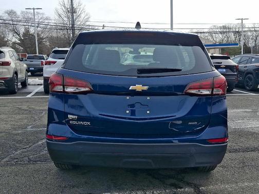 2023 Chevrolet Equinox LS
