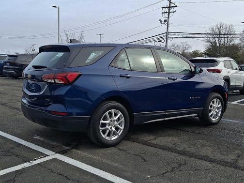 2023 Chevrolet Equinox LS