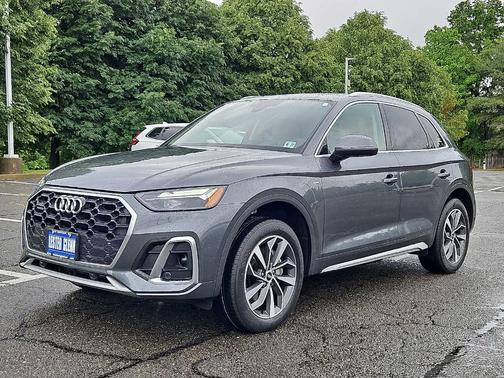 Daytona Gray Pearl Effect 2022 Audi Q5 45 S line quattro Premium