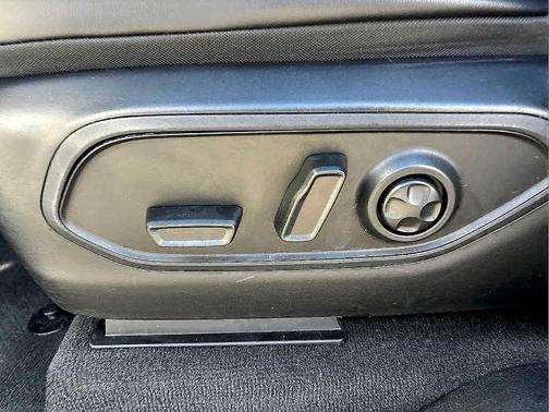 2022 Jeep Grand Cherokee Altitude