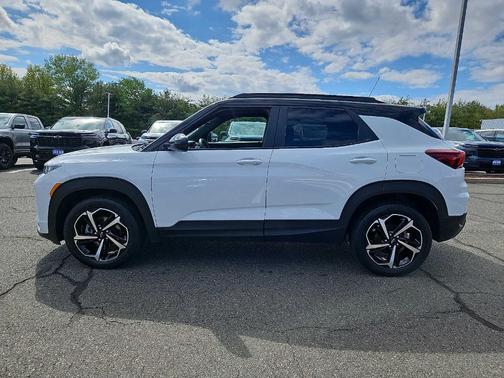 Summit White 2023 Chevrolet Trailblazer RS
