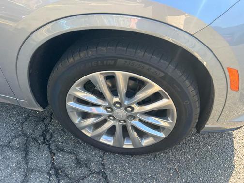 Silver Metallic 2023 Cadillac XT6 Premium Luxury AWD