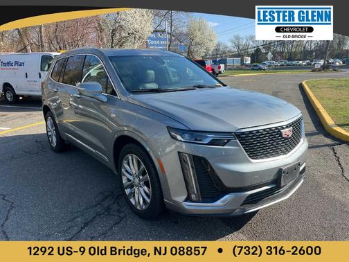 Silver Metallic 2023 Cadillac XT6 Premium Luxury AWD