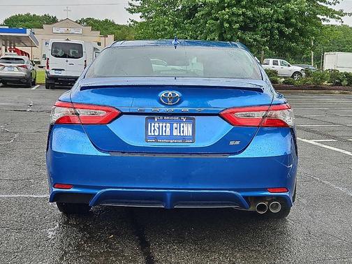 Blue Streak Metallic 2019 Toyota Camry SE