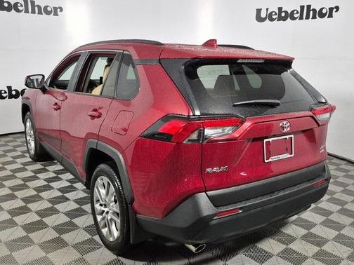 2025 Toyota RAV4 XLE Premium