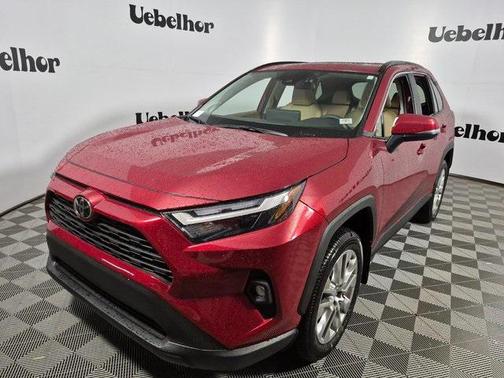 2025 Toyota RAV4 XLE Premium