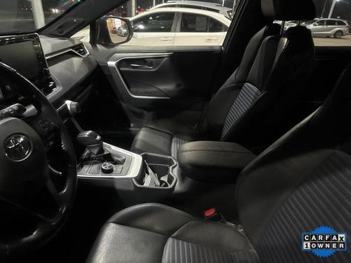 2021 Toyota RAV4 Hybrid SE