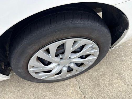 Super White 2014 Toyota Corolla LE