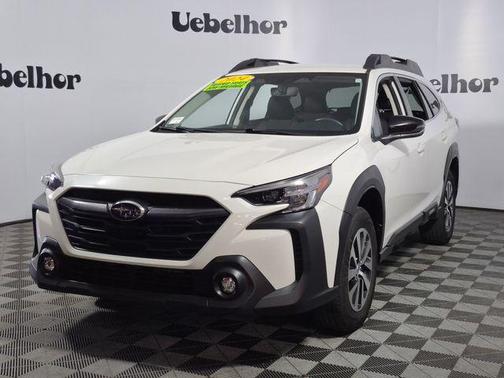 Crystal White Pearl 2024 Subaru Outback Premium