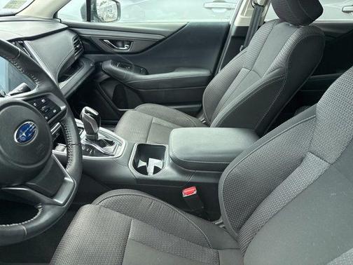 Crystal White Pearl 2024 Subaru Outback Premium