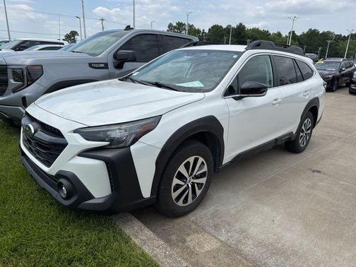 Crystal White Pearl 2024 Subaru Outback Premium