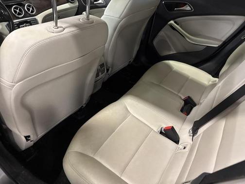 2015 Mercedes-Benz GLA-Class 4MATIC