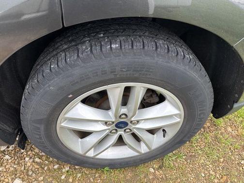 Magnetic 2018 Ford Edge SEL