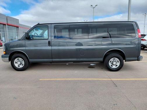 2016 Chevrolet Express 3500 LT