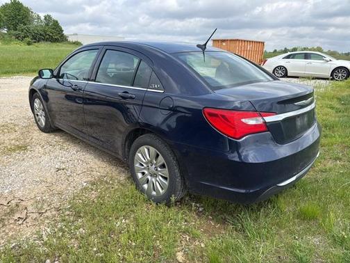 2014 Chrysler 200 LX