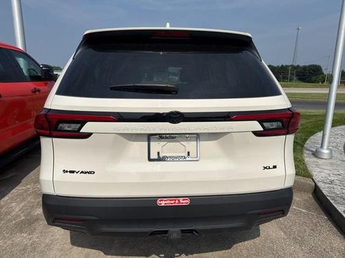 2024 Toyota Grand Highlander Hybrid XLE