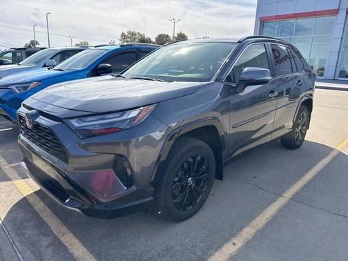 2023 Toyota RAV4 Hybrid SE
