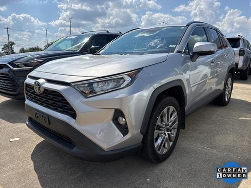 2019 Toyota RAV4 XLE Premium