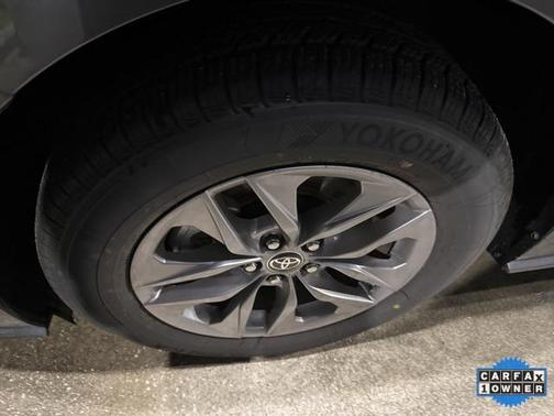 2024 Toyota Sienna LE