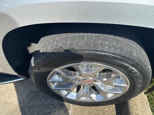 2017 GMC Yukon XL SLT
