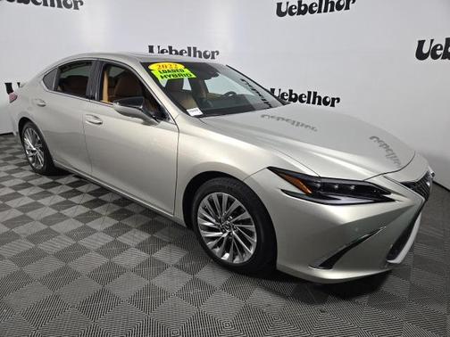 2022 Lexus ES 300h Ultra Luxury