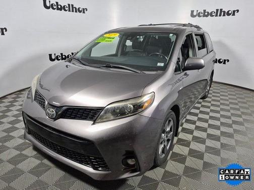2019 Toyota Sienna SE Premium