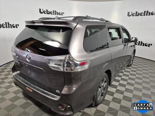 2019 Toyota Sienna SE Premium