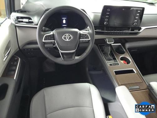 2023 Toyota Sienna XLE 7 Passenger