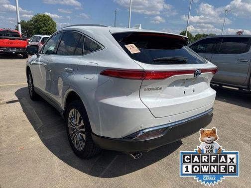 Wind Chill Pearl 2023 Toyota Venza XLE