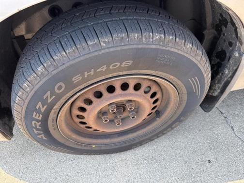 2003 Chevrolet Cavalier Base