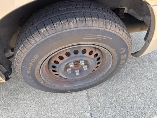 2003 Chevrolet Cavalier Base
