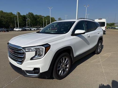 Summit White 2024 GMC Terrain SLT