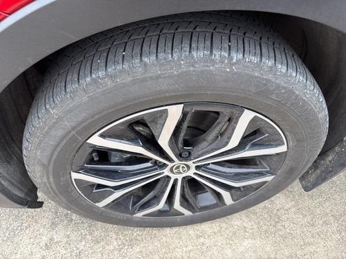 2023 Toyota Crown XLE