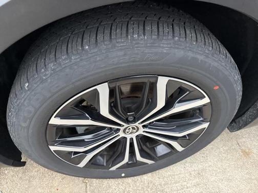 2025 Toyota Crown XLE