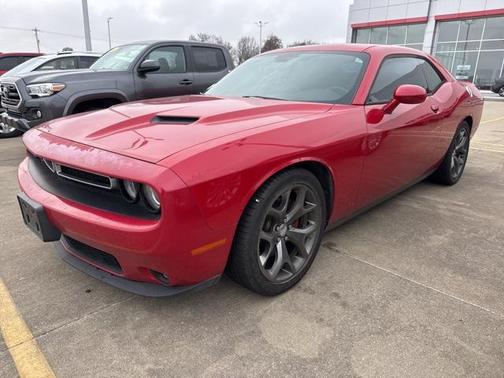 2015 Dodge Challenger SXT Plus