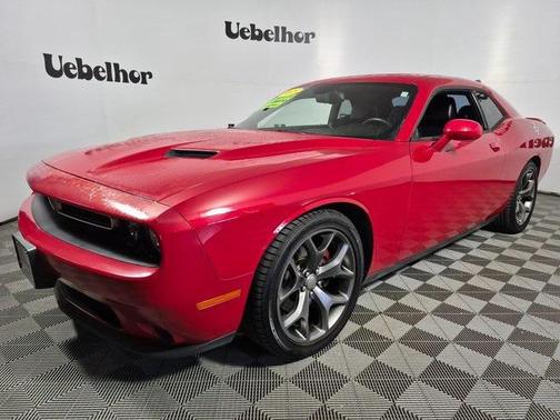 2015 Dodge Challenger SXT Plus