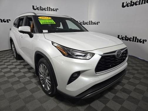 2023 Toyota Highlander Platinum