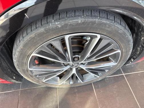 2023 Toyota Prius XLE