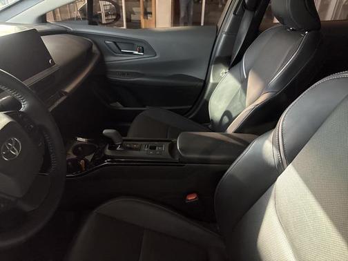2023 Toyota Prius XLE